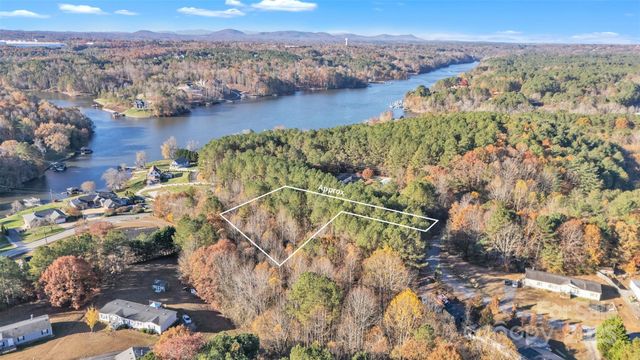 5607 HEATHSTEAD Drive, Granite Falls, NC 28630