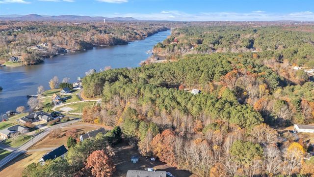 5607 HEATHSTEAD Drive, Granite Falls, NC 28630