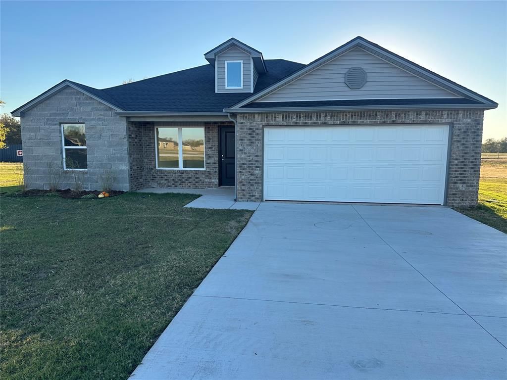 43147 Rain Avenue, Shawnee, OK 74804