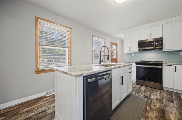 7931 Tidemill RD, Hayes, VA 23072