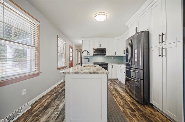 7931 Tidemill RD, Hayes, VA 23072