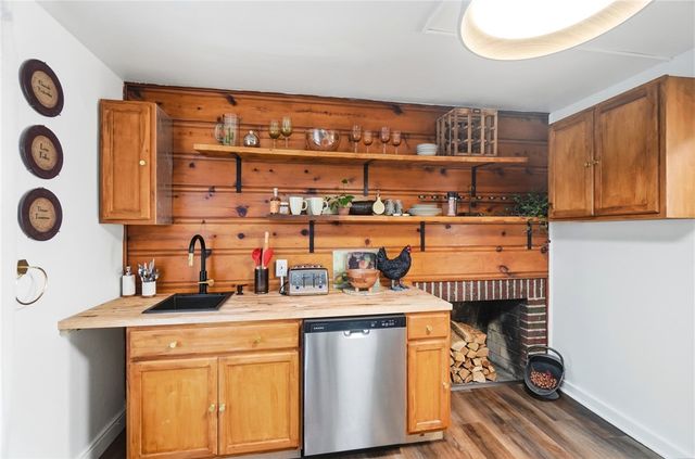 3905 Far Hills Avenue, Kettering, OH 45429