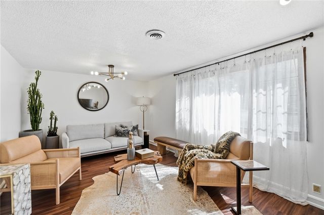 3905 Far Hills Avenue, Kettering, OH 45429