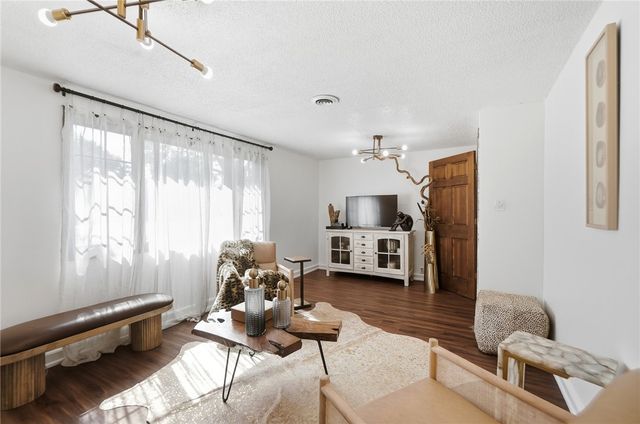 3905 Far Hills Avenue, Kettering, OH 45429