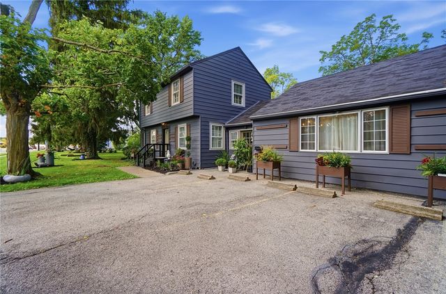 3905 Far Hills Avenue, Kettering, OH 45429