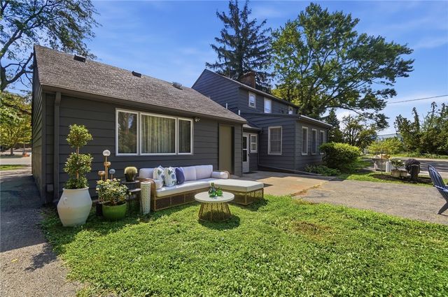 3905 Far Hills Avenue, Kettering, OH 45429