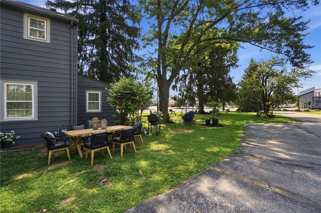 3905 Far Hills Avenue, Kettering, OH 45429