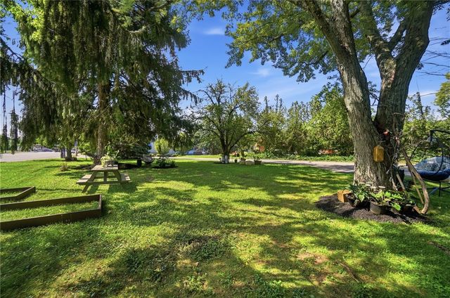 3905 Far Hills Avenue, Kettering, OH 45429