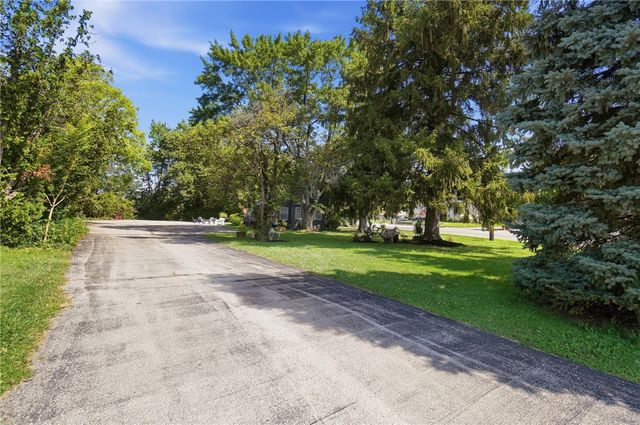 3905 Far Hills Avenue, Kettering, OH 45429