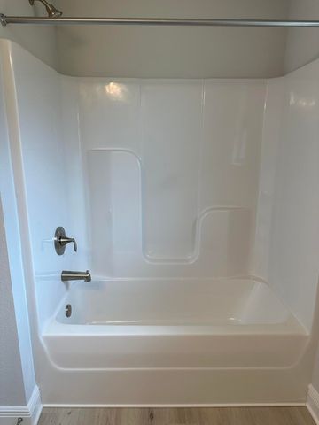 186 Ridgeway Circle, Crestview, FL 32536