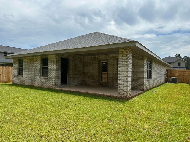 186 Ridgeway Circle, Crestview, FL 32536