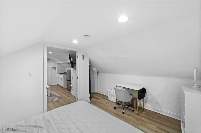 1683 Colonial Drive, Cleveland Heights, OH 44118