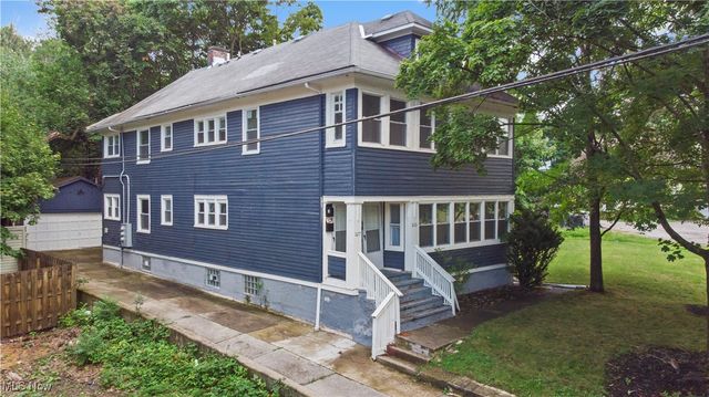 1683 Colonial Drive, Cleveland Heights, OH 44118