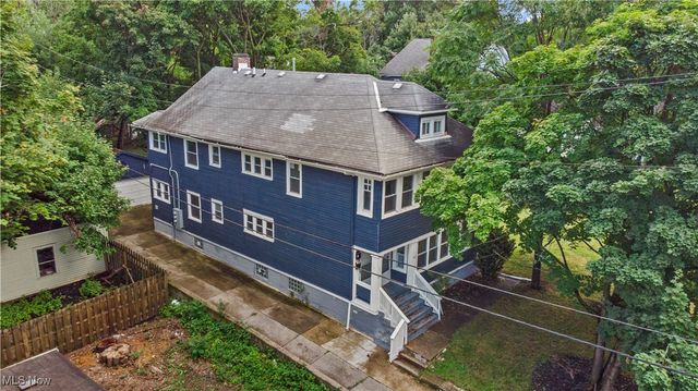 1683 Colonial Drive, Cleveland Heights, OH 44118