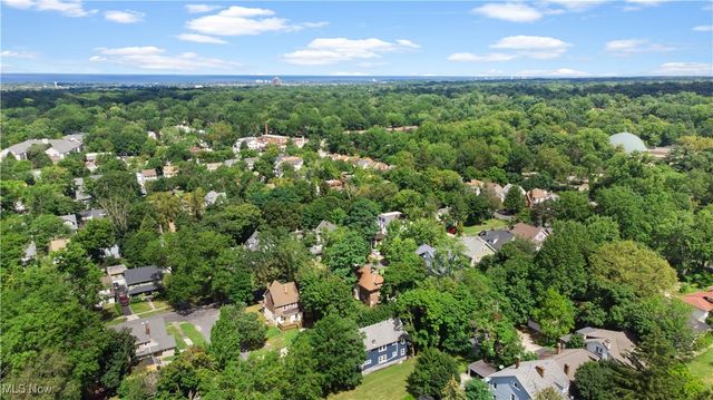 1683 Colonial Drive, Cleveland Heights, OH 44118