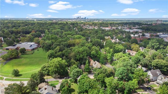 1683 Colonial Drive, Cleveland Heights, OH 44118