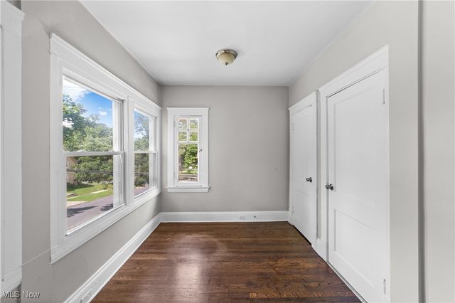 1683 Colonial Drive, Cleveland Heights, OH 44118