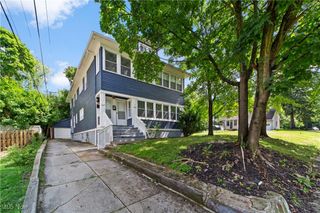 1683 Colonial Drive, Cleveland Heights, OH 44118