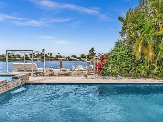 1640 NE 43rd Street, Oakland Park, FL 33334