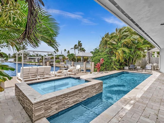 1640 NE 43rd Street, Oakland Park, FL 33334