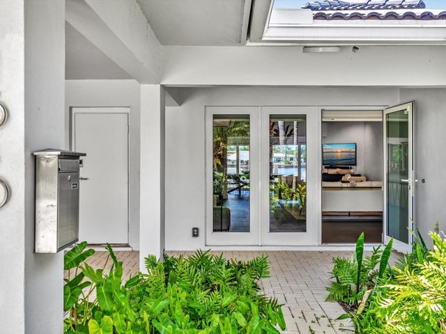 1640 NE 43rd Street, Oakland Park, FL 33334