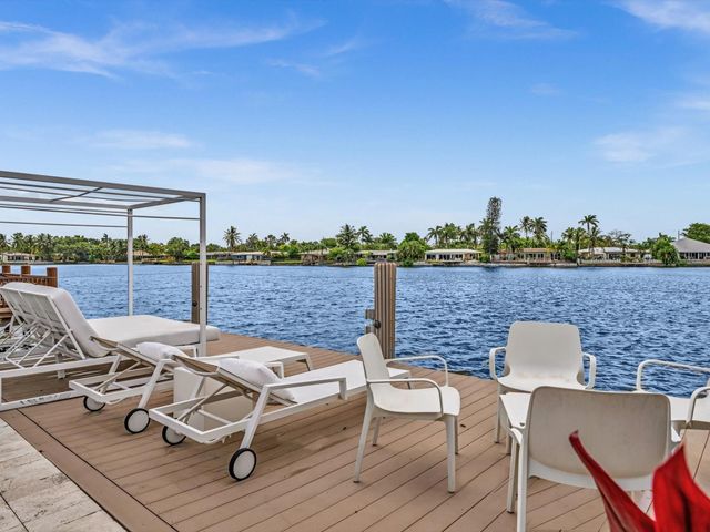 1640 NE 43rd Street, Oakland Park, FL 33334