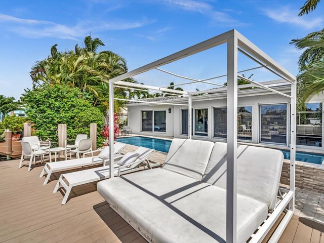 1640 NE 43rd Street, Oakland Park, FL 33334