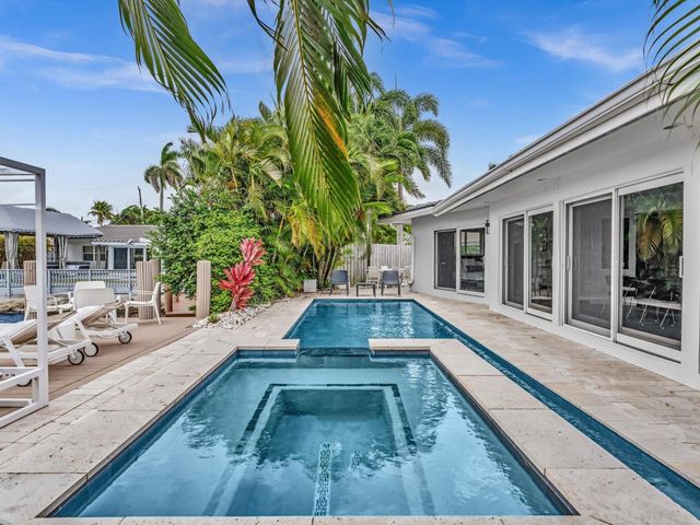 1640 NE 43rd Street, Oakland Park, FL 33334