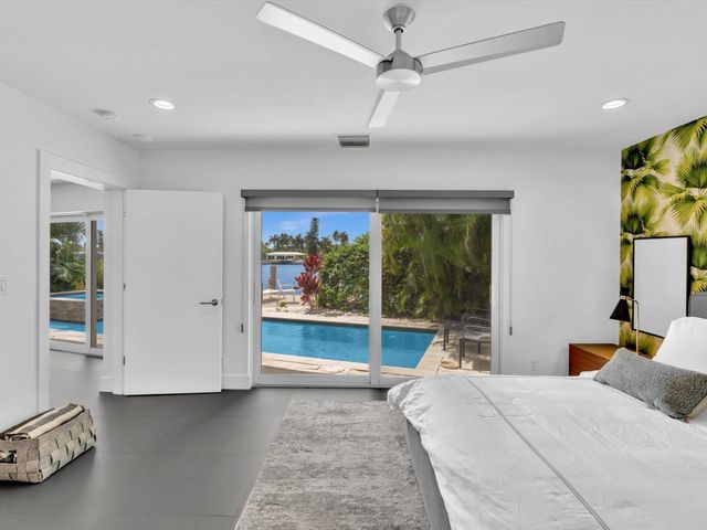 1640 NE 43rd Street, Oakland Park, FL 33334