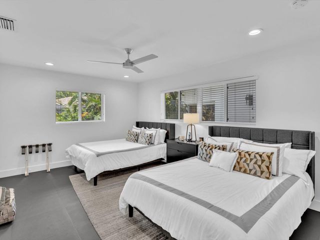 1640 NE 43rd Street, Oakland Park, FL 33334