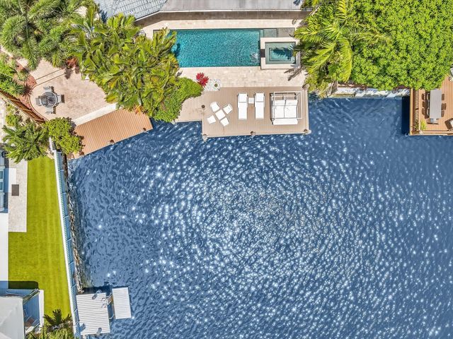 1640 NE 43rd Street, Oakland Park, FL 33334