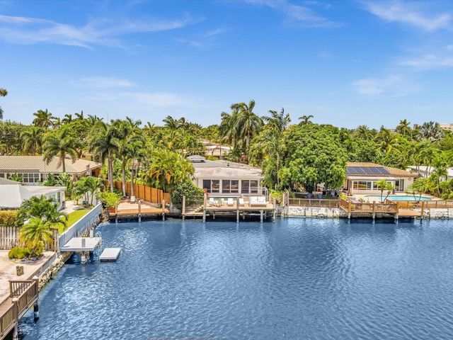 1640 NE 43rd Street, Oakland Park, FL 33334