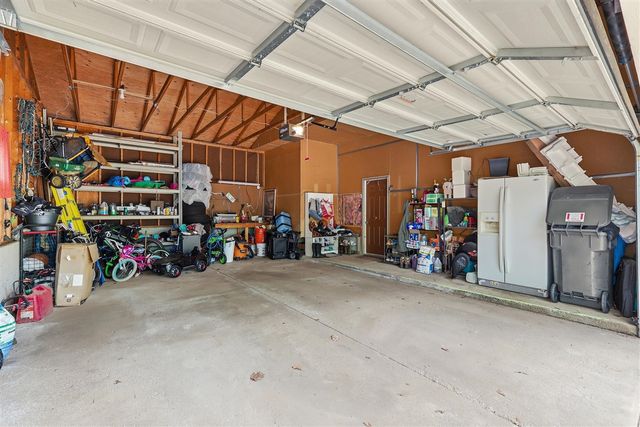 2433 Glen Valley Drive, Grand Rapids, MI 49544