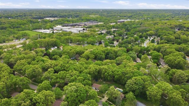 2433 Glen Valley Drive, Grand Rapids, MI 49544