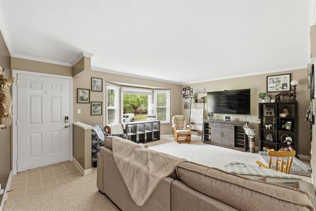 2433 Glen Valley Drive, Grand Rapids, MI 49544