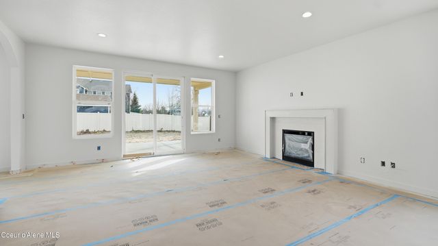 6760 W Portrush DR, Rathdrum, ID 83858