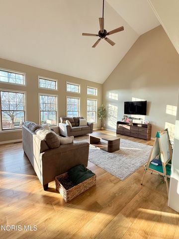 1121 Fox Run Road, Findlay, OH 45840