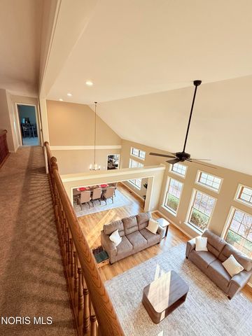 1121 Fox Run Road, Findlay, OH 45840