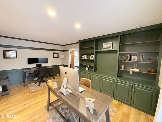 1121 Fox Run Road, Findlay, OH 45840