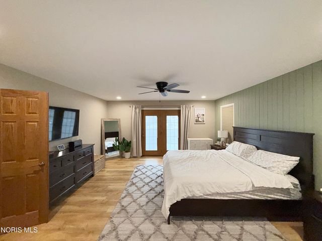 1121 Fox Run Road, Findlay, OH 45840