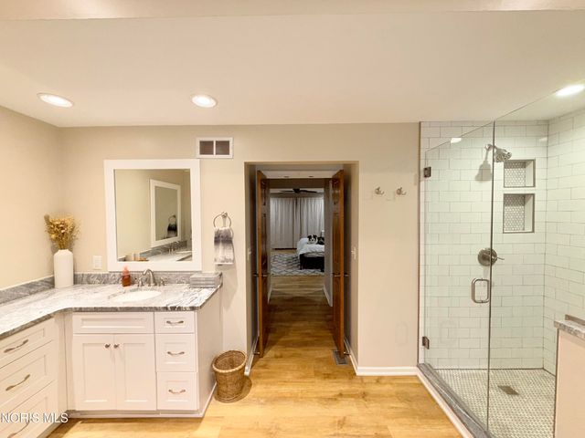 1121 Fox Run Road, Findlay, OH 45840