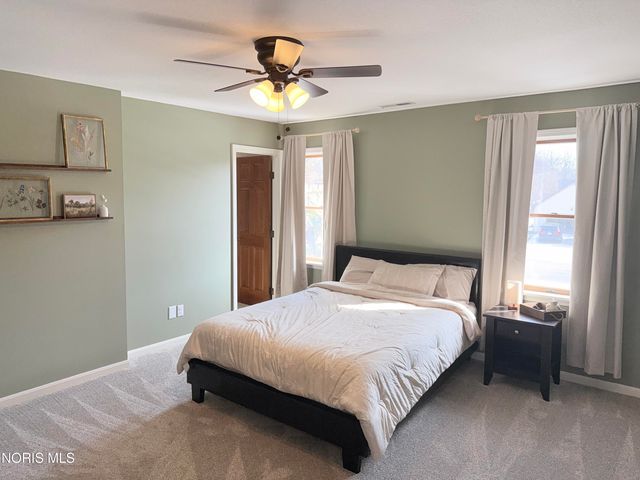 1121 Fox Run Road, Findlay, OH 45840