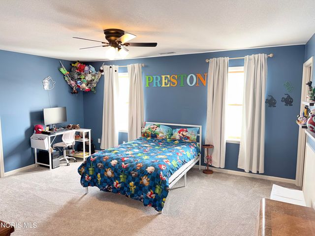 1121 Fox Run Road, Findlay, OH 45840