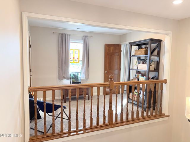 1121 Fox Run Road, Findlay, OH 45840