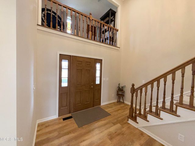 1121 Fox Run Road, Findlay, OH 45840