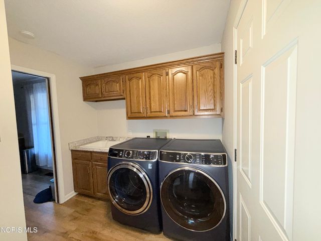 1121 Fox Run Road, Findlay, OH 45840