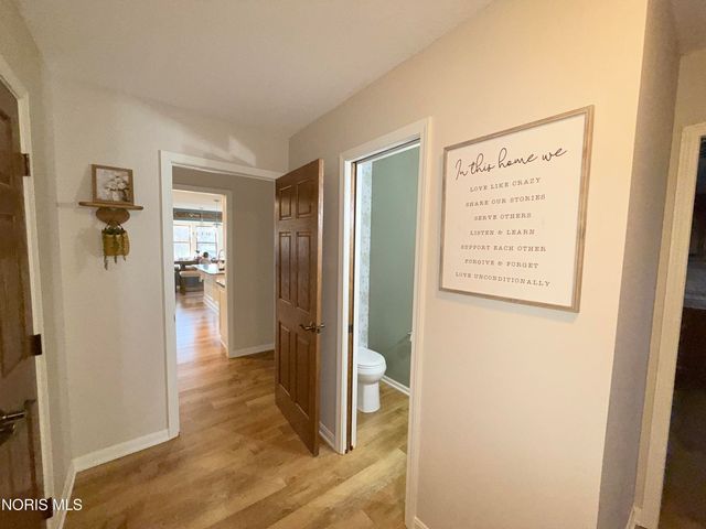 1121 Fox Run Road, Findlay, OH 45840