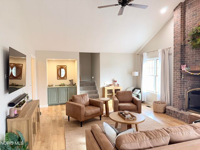 1121 Fox Run Road, Findlay, OH 45840