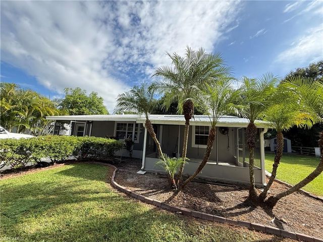 327 Montgomery AVE, Fort Myers, FL 33905