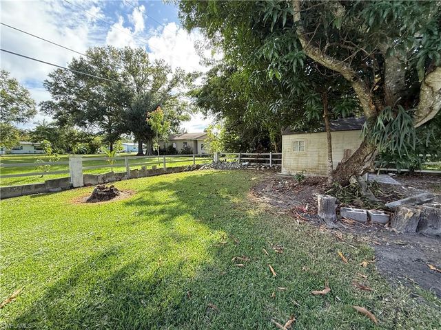 327 Montgomery AVE, Fort Myers, FL 33905